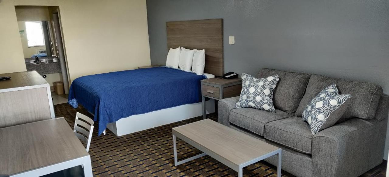 Ameristay Inn & Suites Ориндж Екстериор снимка