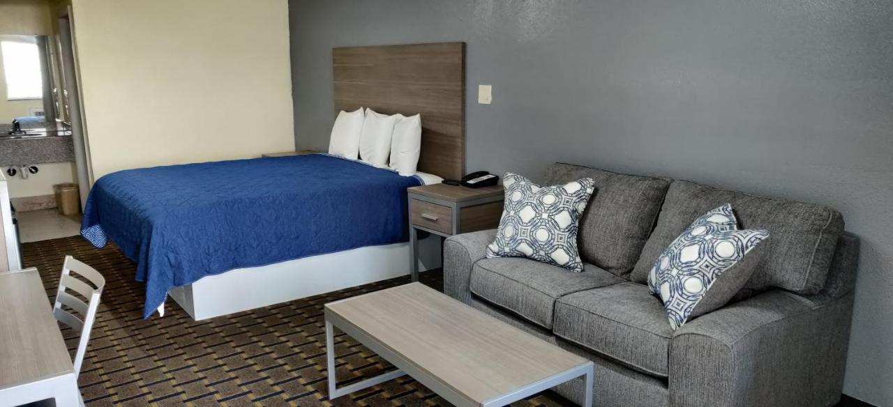 Ameristay Inn & Suites Ориндж Екстериор снимка