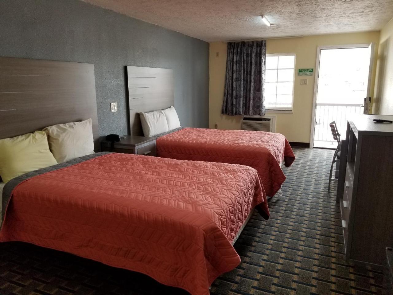Ameristay Inn & Suites Ориндж Екстериор снимка